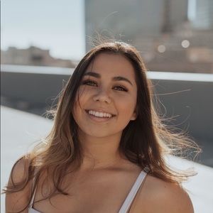 Meet your Posher, Tyra pakalana